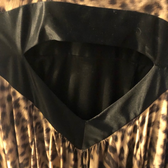 CACHÉ | Sexy Leopard Print Dress Cut Out Back Handkerchief Hem - Picture 6 of 13